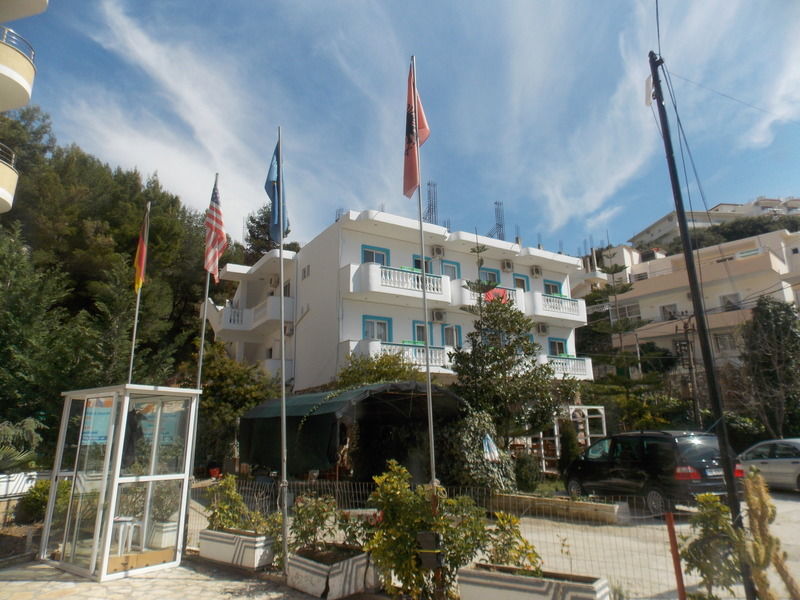 Hotel Rixhi Sarande Exterior photo